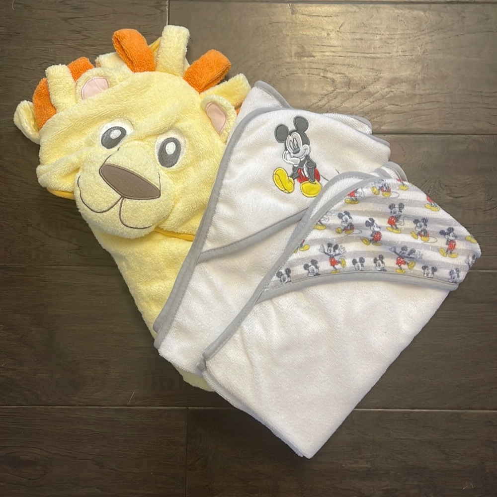 Disney Mickey Mouse infant hooded towels lot with lion towel included